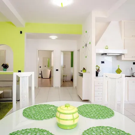 דירה Moderne Fewo Direkt An Der Adria Mit 2 Pools, Klima, Wlan, Balkon Mit Meerblick Und Schonem Grillbereich