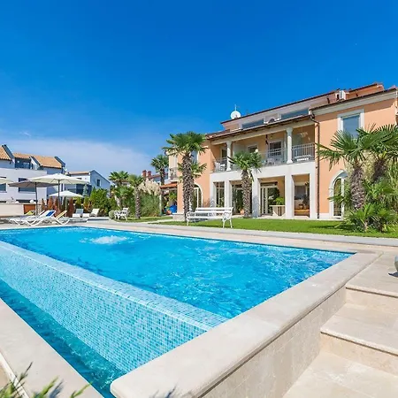 Moderne Fewo Direkt An Der Adria Mit 2 Pools, Klima, Wlan, Balkon Mit Meerblick Und Schonem Grillbereich Διαμέρισμα
